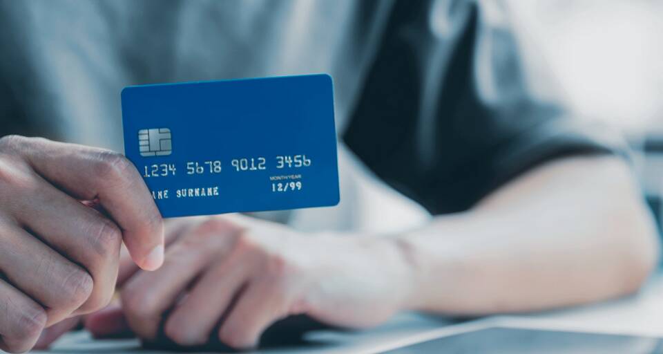 Как посмотреть реквизиты в мобильном приложении